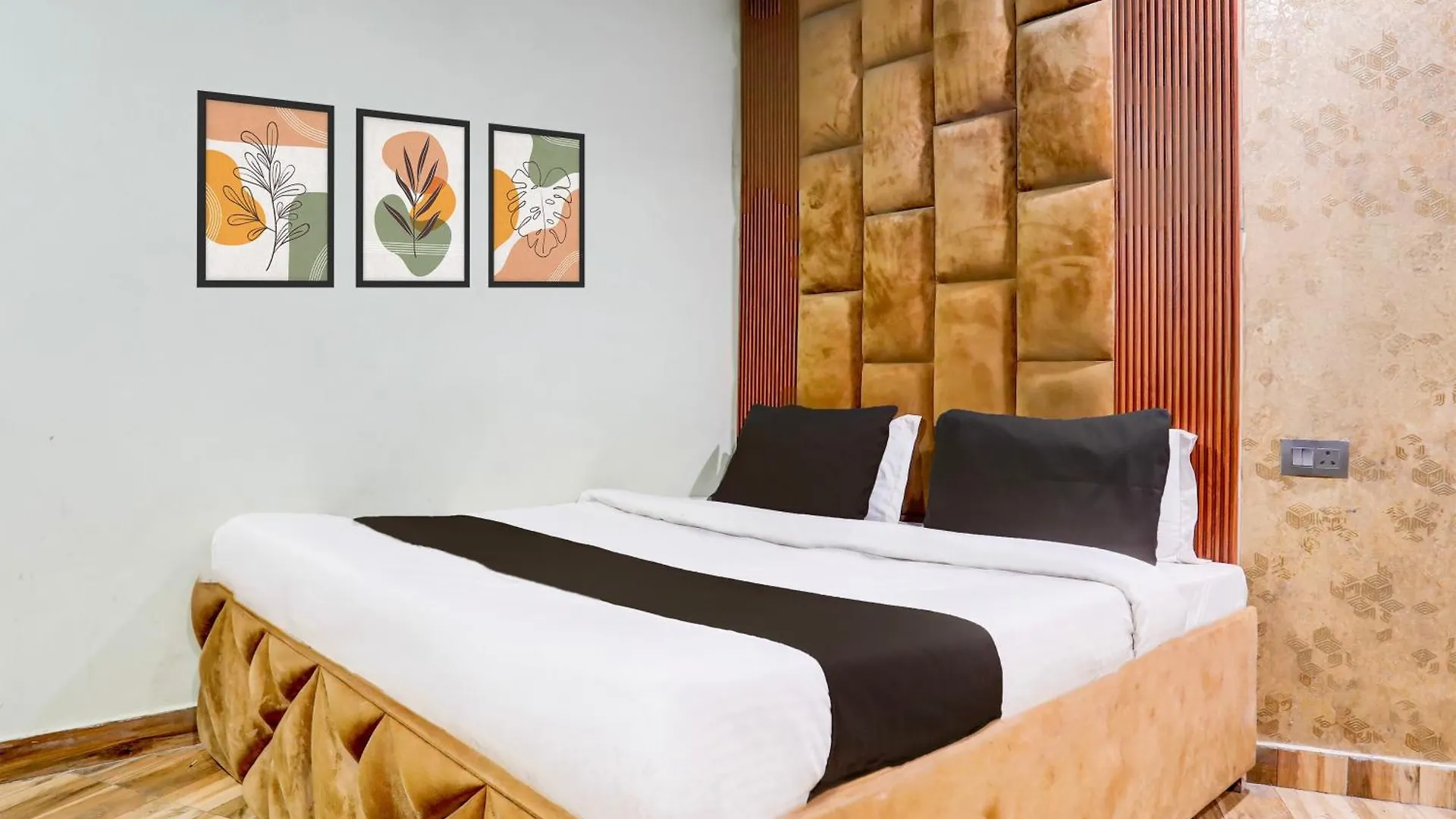 Fabhotel Jeet Stays Delhi  3*, Delhi (National Capital Territory of India) India