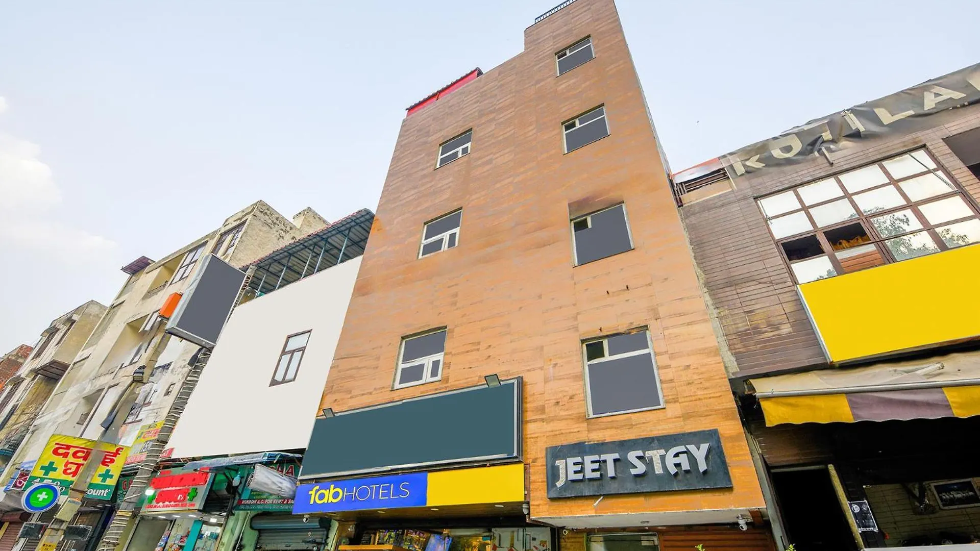 Hotel Fabhotel Jeet Stays Delhi