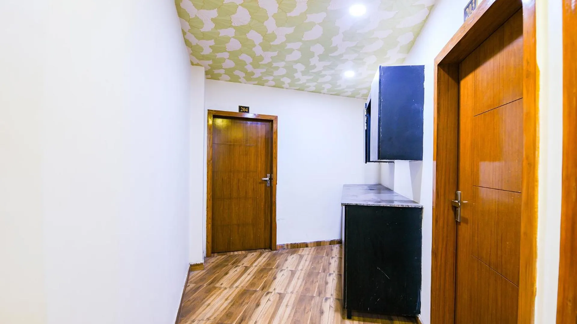 Fabhotel Jeet Stays Delhi  Hotel